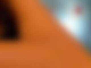 Show de cam en direct avec Rafaelle - Average sur Camsoda