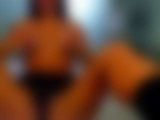 Live cam show with Rafaelle - Ebony Petite on Camsoda Late Night