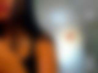 Live cam show with Rafaelle - Public Brown Hair on studioflirtlive.com