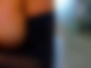Live cam show with Rafaelle - Amateur Brown Hair on thefappeningchat.com