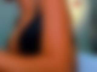 Live cam show with Rafaelle - Ebony on SmokeAndPoke | united states