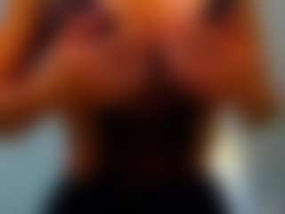 Live cam show with Rafaelle - Ebony Small Tits on CamwithHer