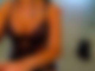Live cam show with Rafaelle - Black Shaved Pussy on Camsoda | united states