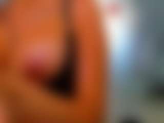 Live cam show with Rafaelle - Big Tits Small Tits on Camsoda