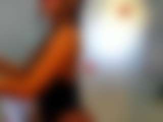 Show de câmera ao vivo com Rafaelle - Ebony Shaved Pussy no Camsoda