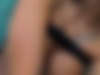 Live cam show with Rafaelle - Strapon on fapnchat