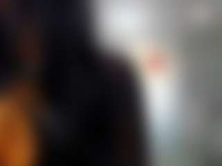Live cam show with Rafaelle - Petite on sexylive.show