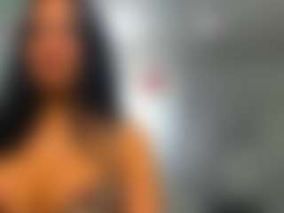 Live cam show with Rafaelle - Petite on fuklive.com