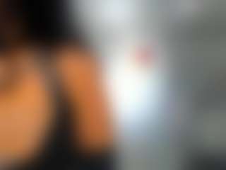 Live cam show with Rafaelle - Latina on Cam Slut