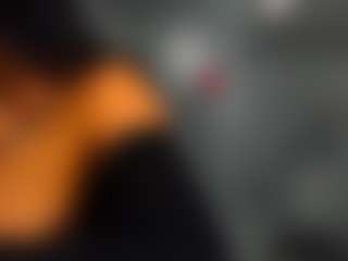 Live cam show with Rafaelle - Ebony Big Tits on xplaylive.com