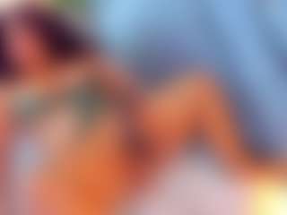 Alana La Latina's Live Sex Cam Show