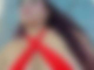 Live cam show with Alana La Latina - Thick on SquirtSoMuch