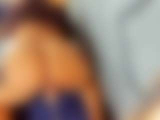 Alana La Latina's Live Sex Cam Show