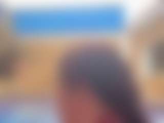 Live cam show with Alana La Latina - Hairy Pussy Teen (18+) on Milfs Live