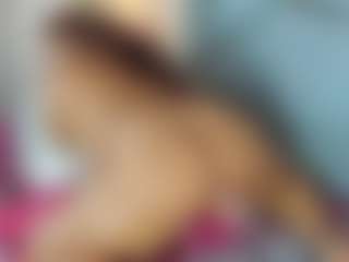 Alana La Latina 🍑's Live Sex Cam Show