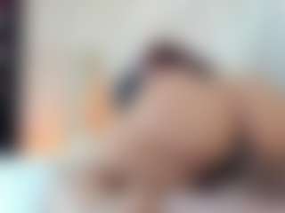 Live cam show with Alana La Latina 🍑 - Hairy Pussy BBW on StripNow