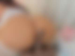 Alana La Latina 🍑's Live Sex Cam Show
