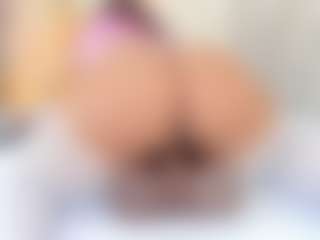 Alana La Latina 🍑's Live Sex Cam Show