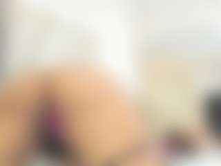 Alana La Latina 🍑's Live Sex Cam Show