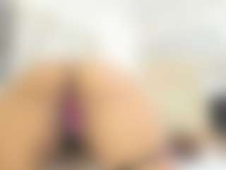 Alana La Latina 🍑's Live Sex Cam Show