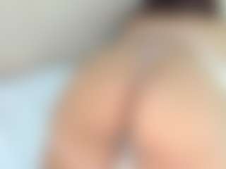 Live cam show with Alana La Latina - Bikini on thefappeningchat.com