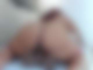 Live cam show with Alana La Latina - Brown Hair on camwithhim.com