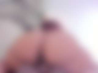 Live cam show with Alana La Latina - Lush on Camsoda