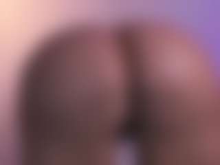 Angiled03 MILF webcam performer live streaming
