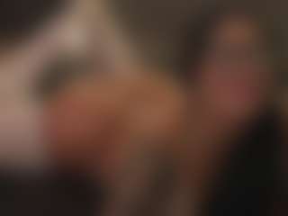 Angiled03 MILF webcam performer live streaming