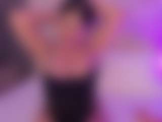 Live cam show with carrie-pink - Facial on Camsoda