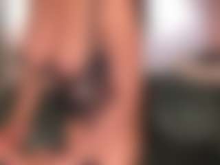 emma-connor's Live Sex Cam Show