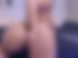 ItsKimhere's Live Sex Cam Show