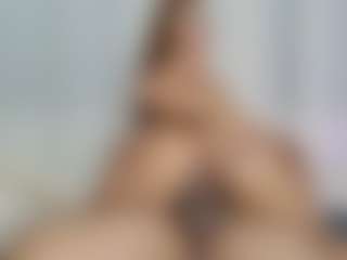 ItsKimhere's Live Sex Cam Show