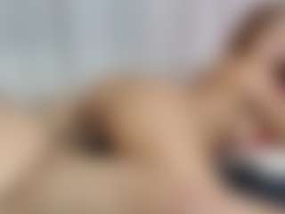 ItsKimhere's Live Sex Cam Show