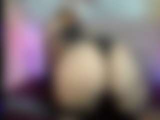 Live cam show with tiny-vell - Petite on Camsoda