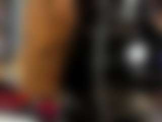 Live cam show with victoria-willde - Brown Eyes Brown Hair on Gym Cam Girls