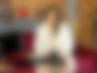 Live cam show with victoria-willde - Spank Brown Hair on Camsoda