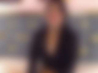 Live cam show with ChloeHills34 - Twerk on SquirtSoMuch