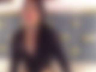 Live cam show with ChloeHills34 - Skinny on SquirtSoMuch