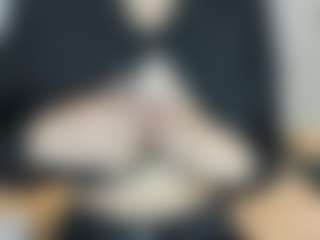 Live cam show with EmmaAndDarling - Nipple Piercings on sexylive.show
