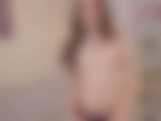 Live cam show with GiselleVillacrusis - Striptease on parknlotfishbdy