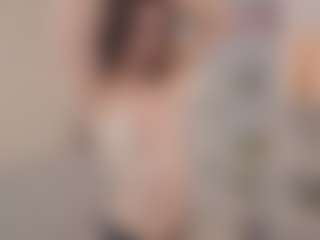 Live cam show with GiselleVillacrusis - Cute on Instabang