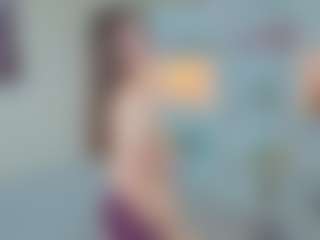 Live cam show with GiselleVillacrusis - Lovense on AdultVida.com