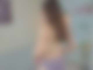 Live cam show with GiselleVillacrusis - Striptease on xxxlivecams.org