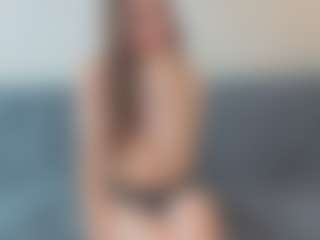 Live cam show with GiselleVillacrusis - Granny on StripNow