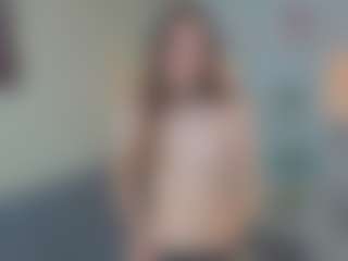 Live cam show with GiselleVillacrusis - Brown Hair on StripNow