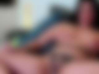 MonaLux's Live Sex Cam Show
