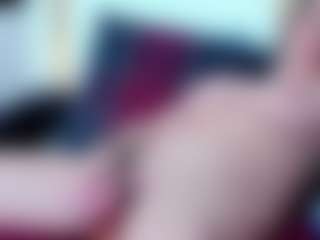 MonaLux's Live Sex Cam Show