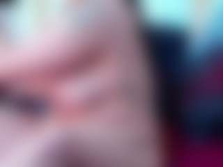 MonaLux's Live Sex Cam Show