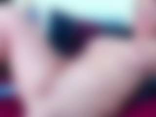 MonaLux's Live Sex Cam Show